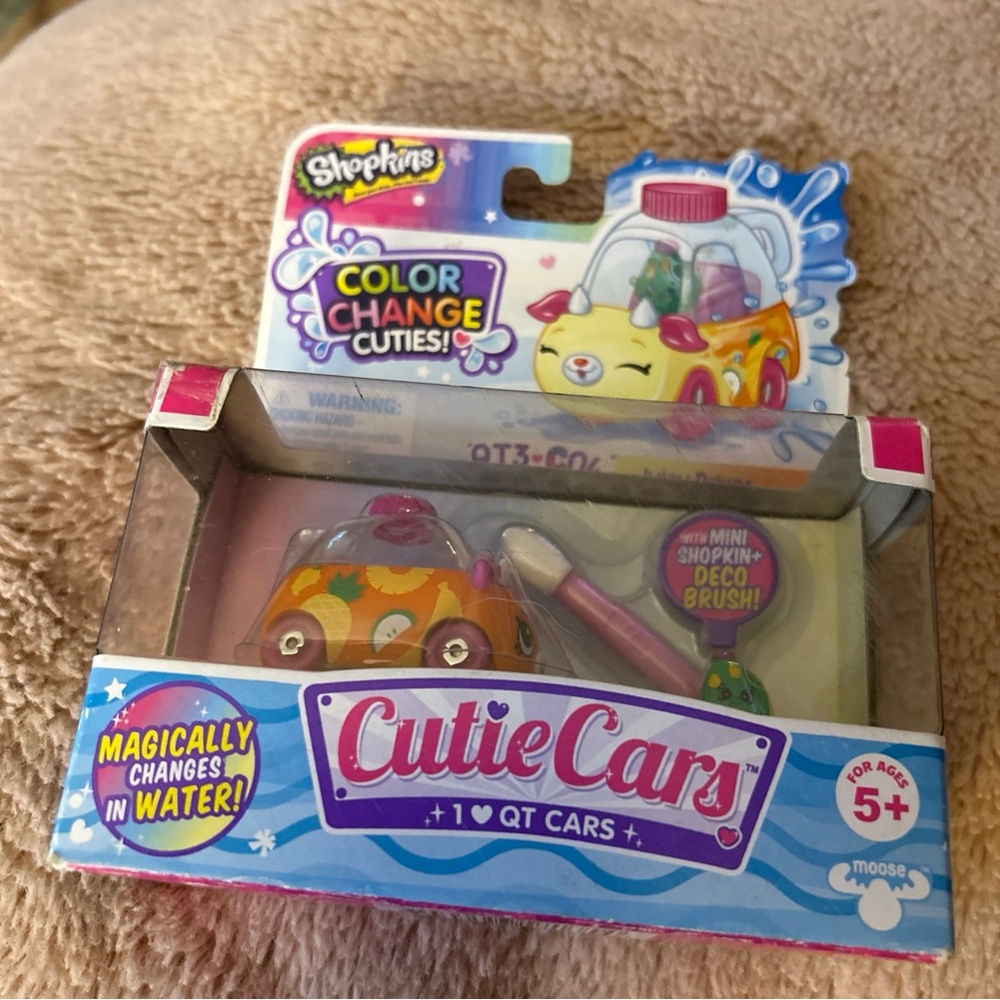 Shopkins Cutie Cars Color Change with Pink and Yellow - Picture 1 of 4